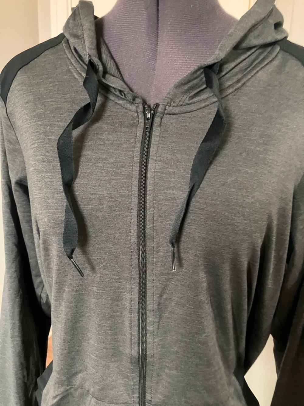 COLUMBIA | Women's Gray Zip-Up Hoodie | Small
